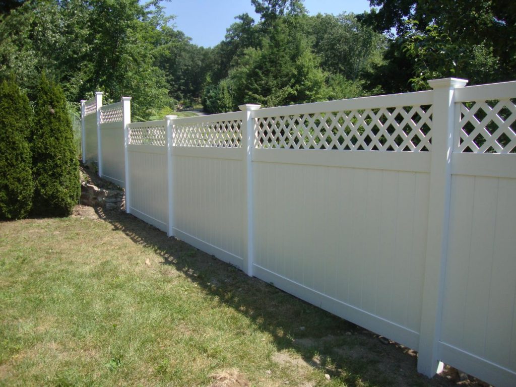 6' high white vinyl diamond lattice top fence - Reliable Fence